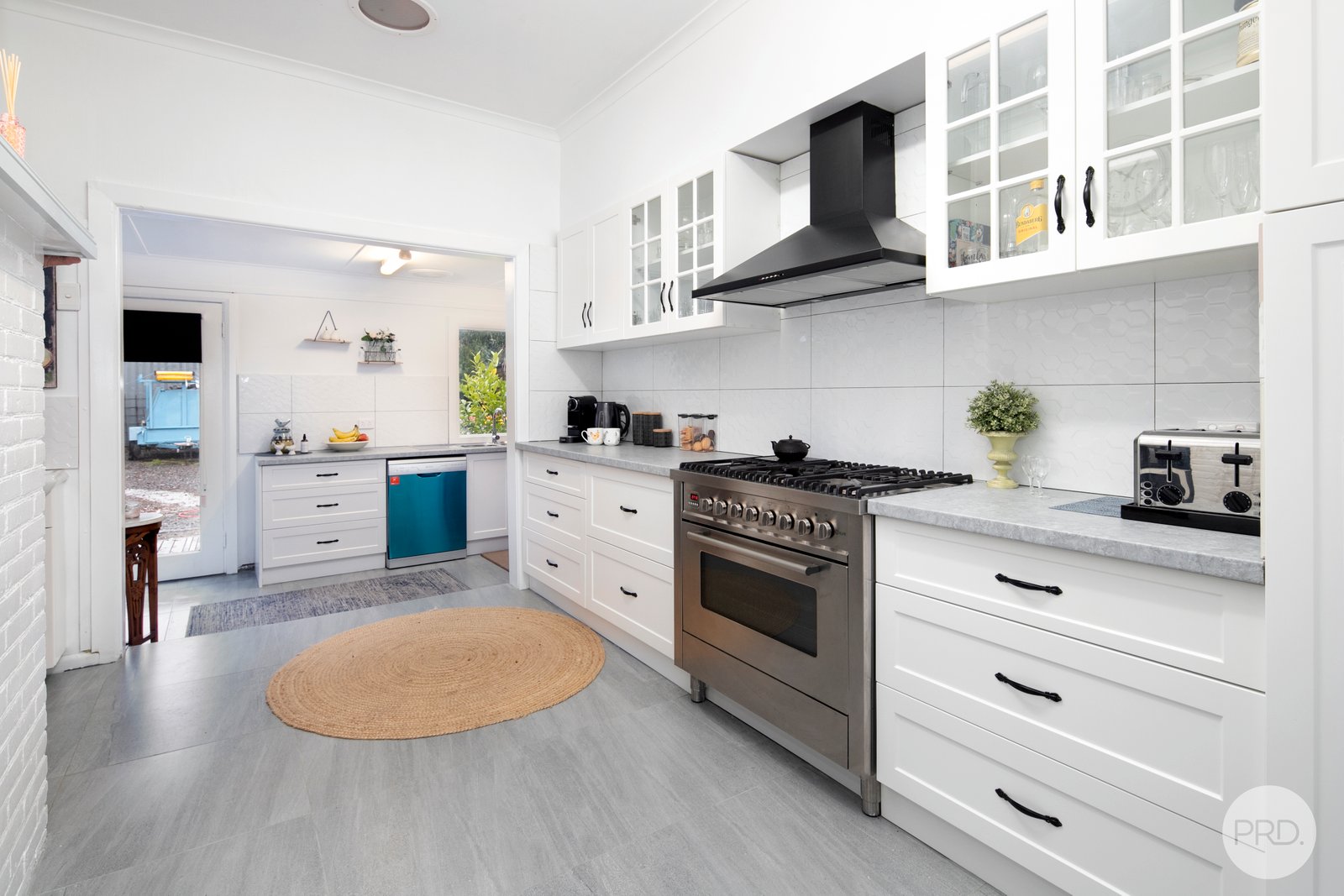 93 Main Street GORDON 9