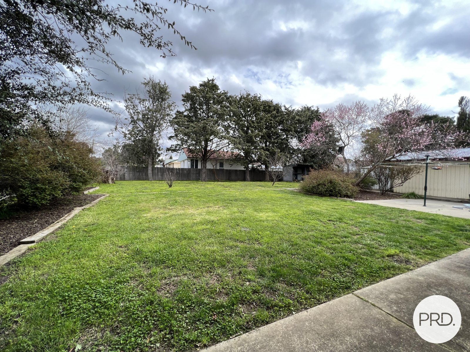 93 Malbon Street BUNGENDORE 12