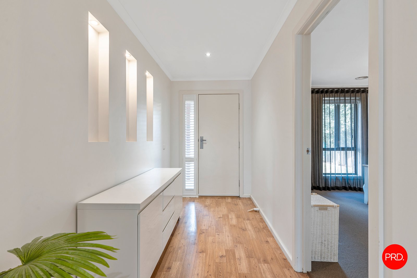 93 Mistletoe Street GOLDEN SQUARE 4