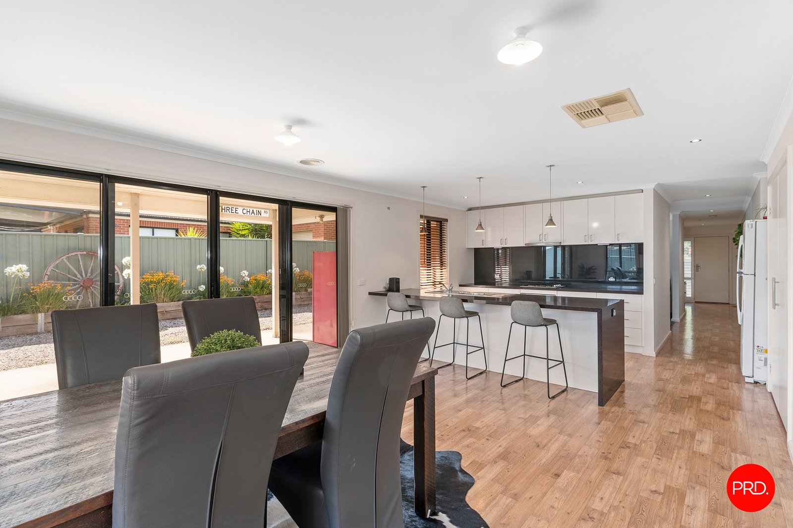 93 Mistletoe Street GOLDEN SQUARE 8