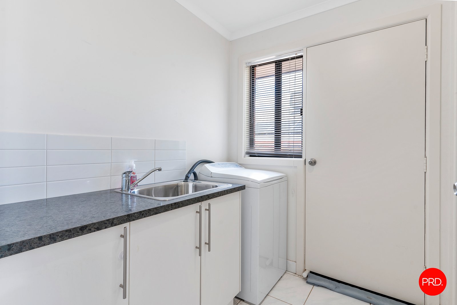 93 Mistletoe Street GOLDEN SQUARE 15