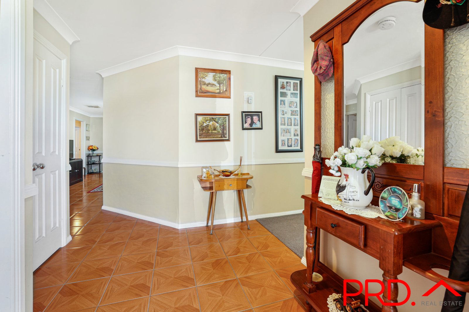 93 Morilla Street TAMWORTH 2