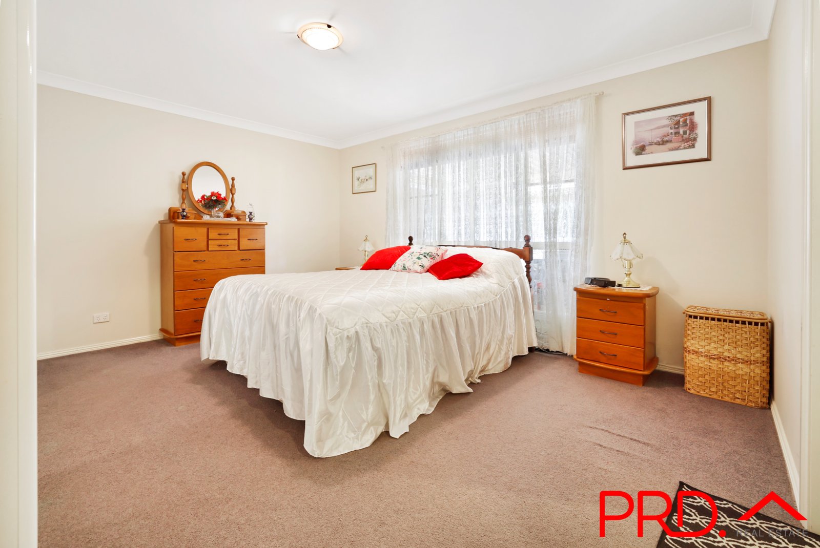 93 Morilla Street TAMWORTH 8