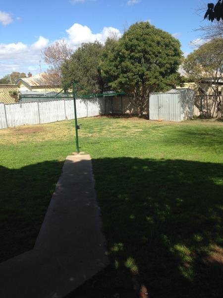 93 Peel Street TAMWORTH 7