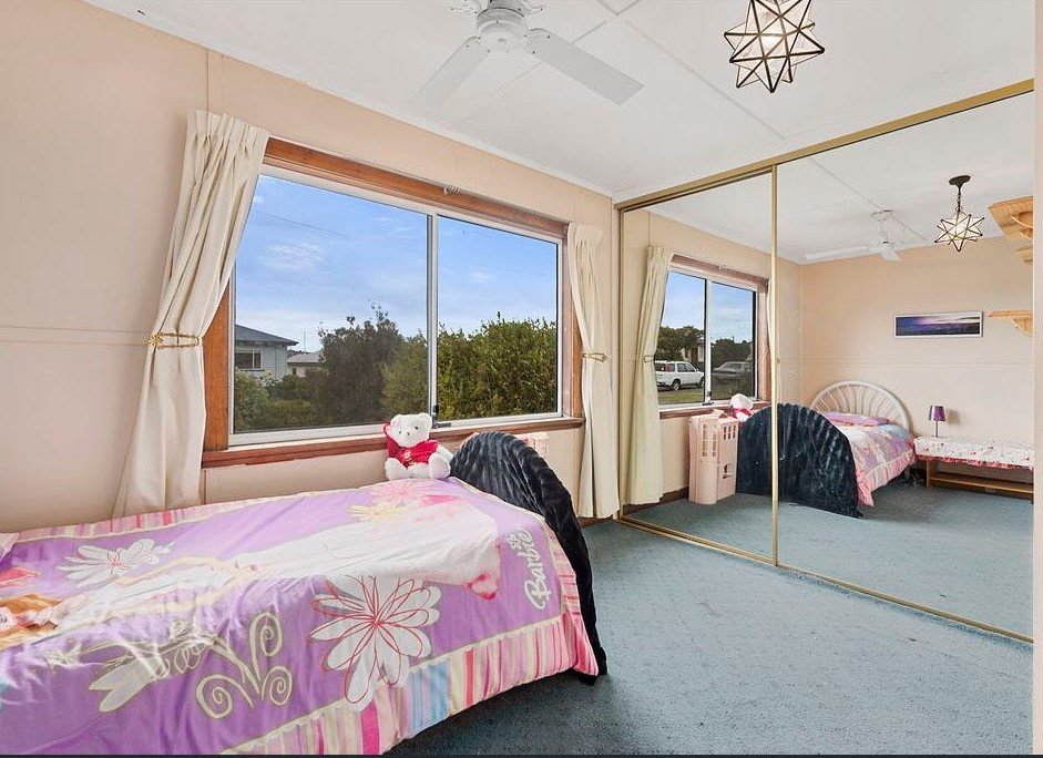 93 Renfrew Circle GOODWOOD 4