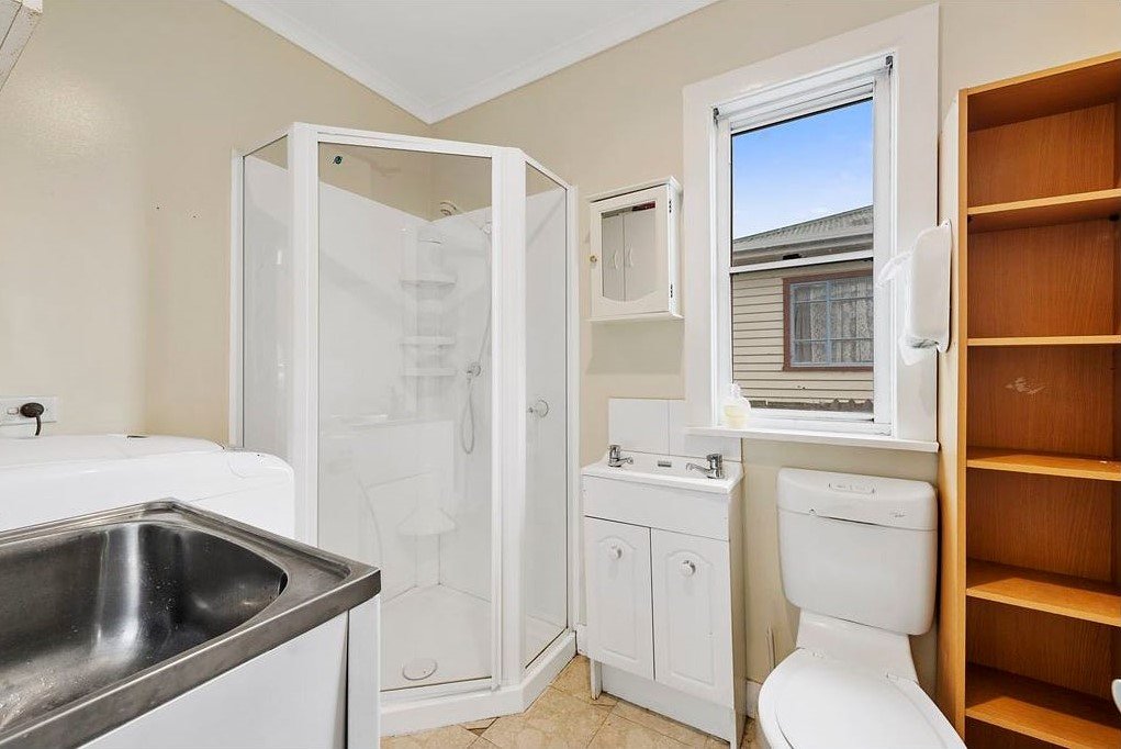 93 Renfrew Circle GOODWOOD 7