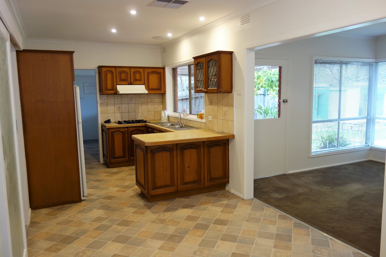 Gallery: 93 Rowans Road