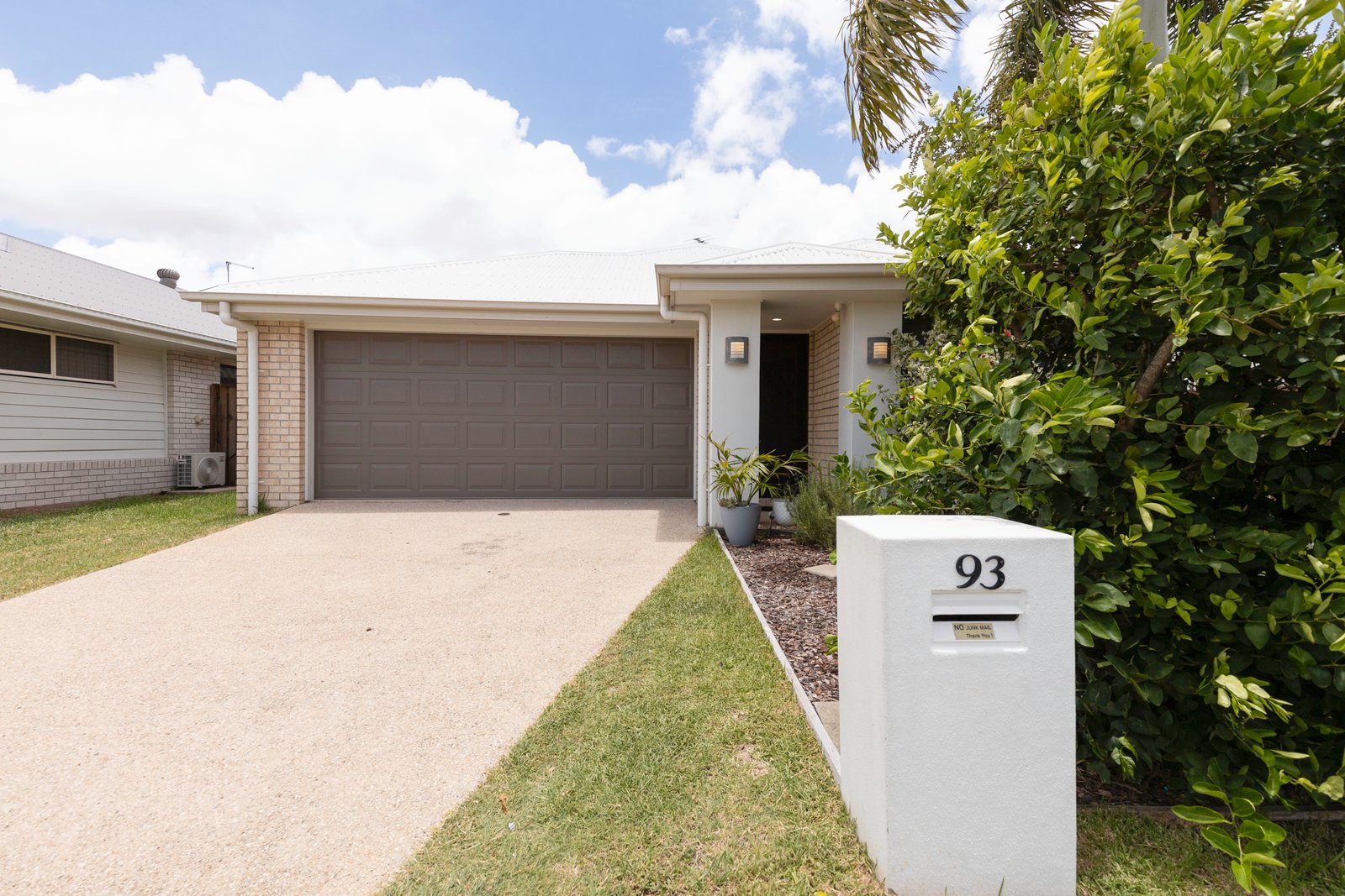 93 Royal Sands Boulevard BUCASIA 20