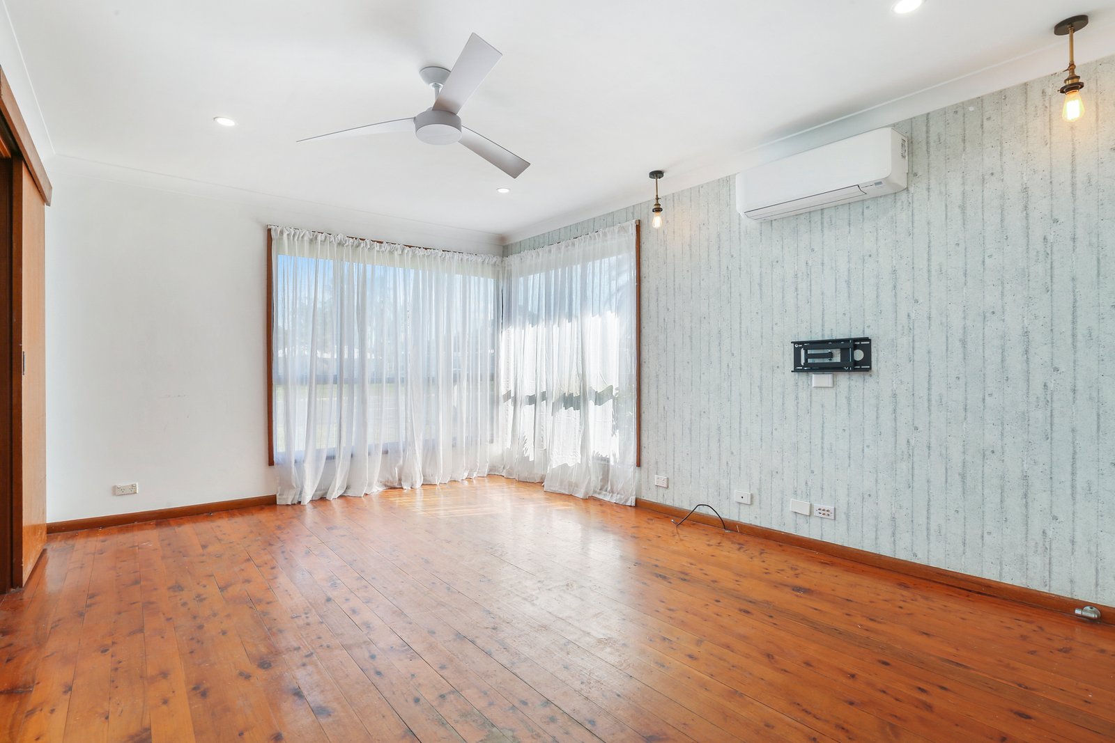 93 Shellharbour Road WARILLA 2