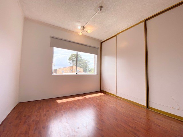 9/3 Short Street CARLTON 5