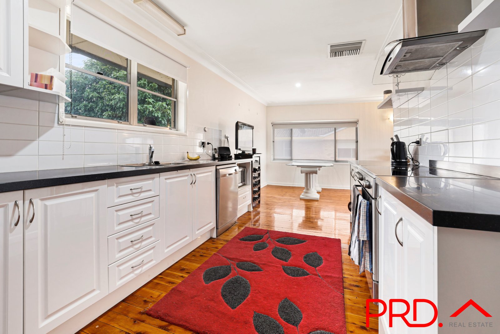 93 Wilburtree Street TAMWORTH 8