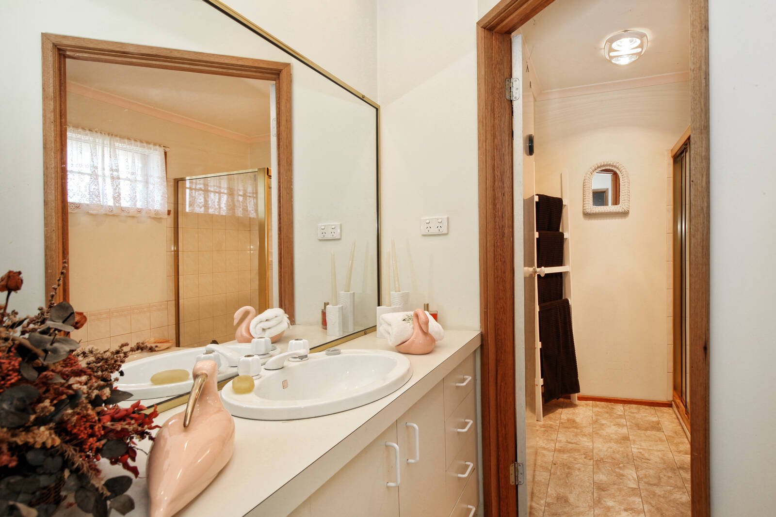 Real Estate and Property in 93 Woodvale Crescent, Lancefield, VIC