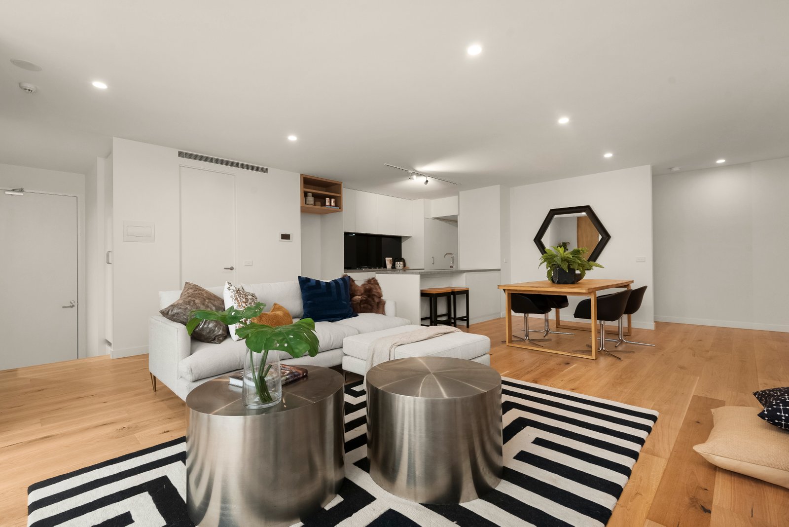 Real Estate and Property in 9/30-32 Prince Edward Avenue, Mckinnon, VIC