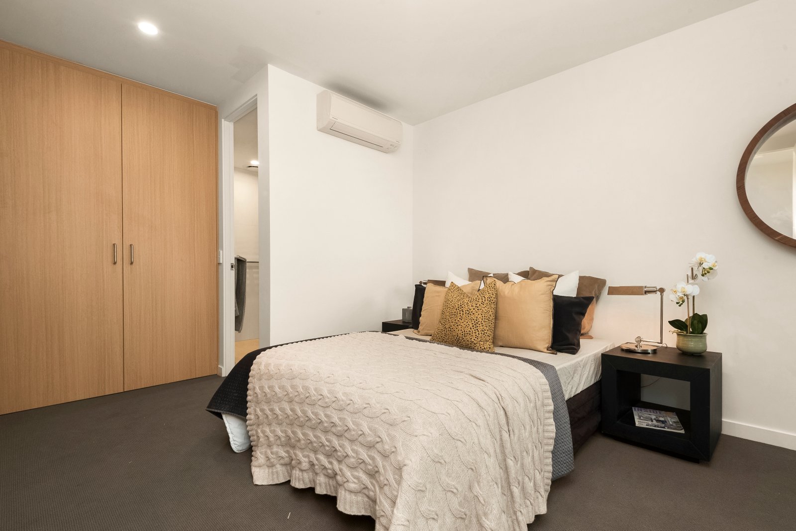 Real Estate and Property in 9/30-32 Prince Edward Avenue, Mckinnon, VIC