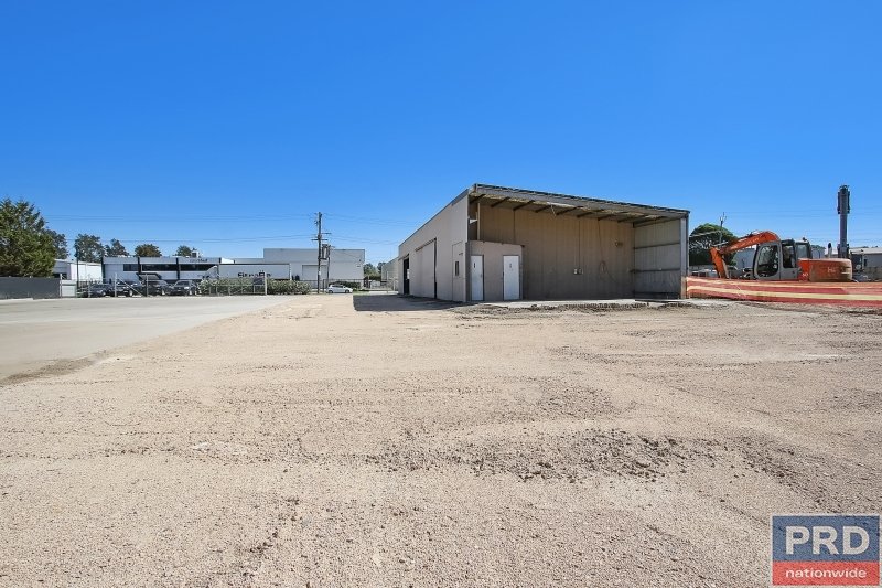 930 Metry Street ALBURY 2