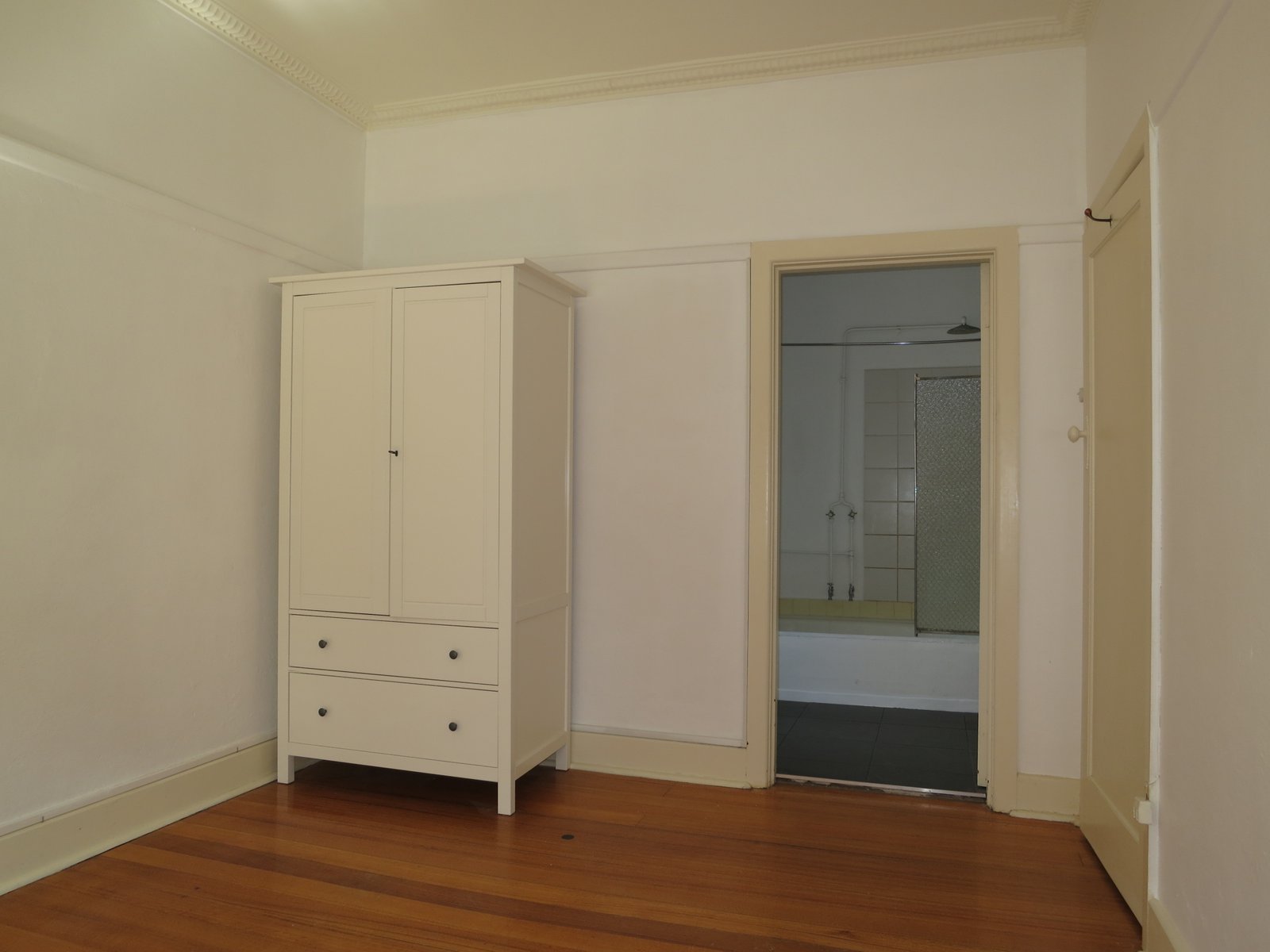 Gallery: 9/30A Mitford Street