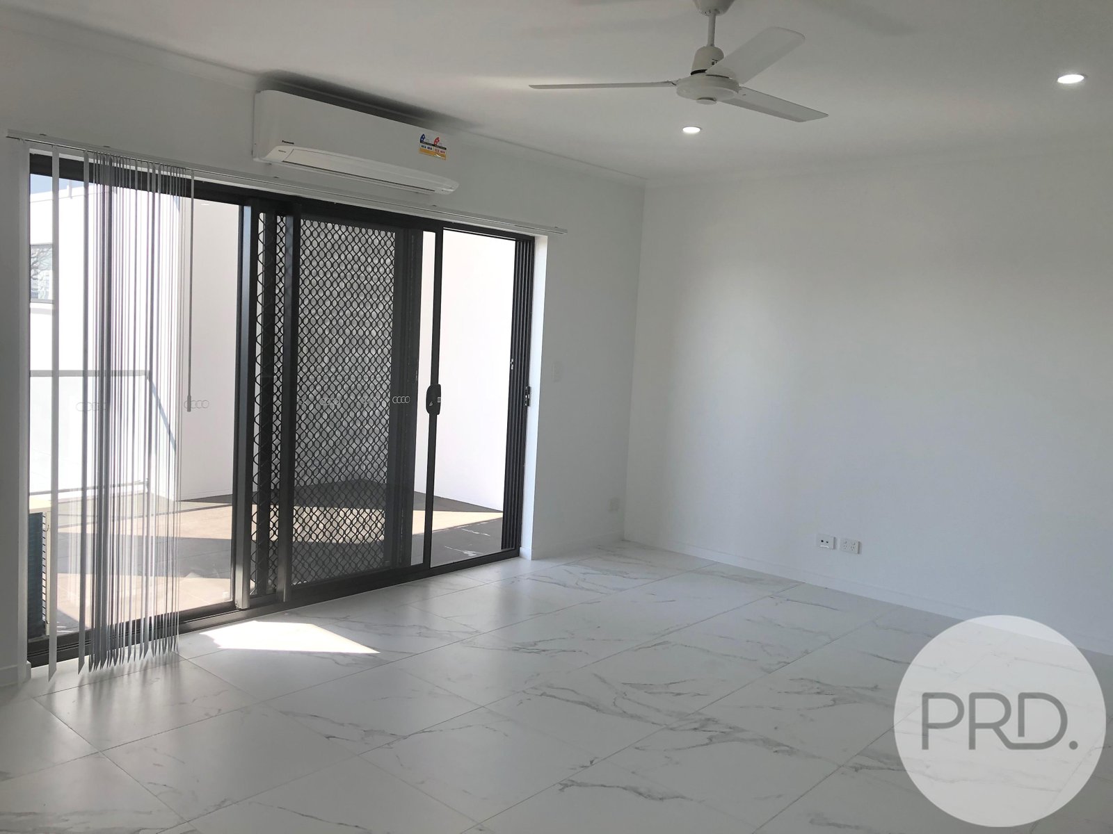 9/31 Duffy Street ZILLMERE 2