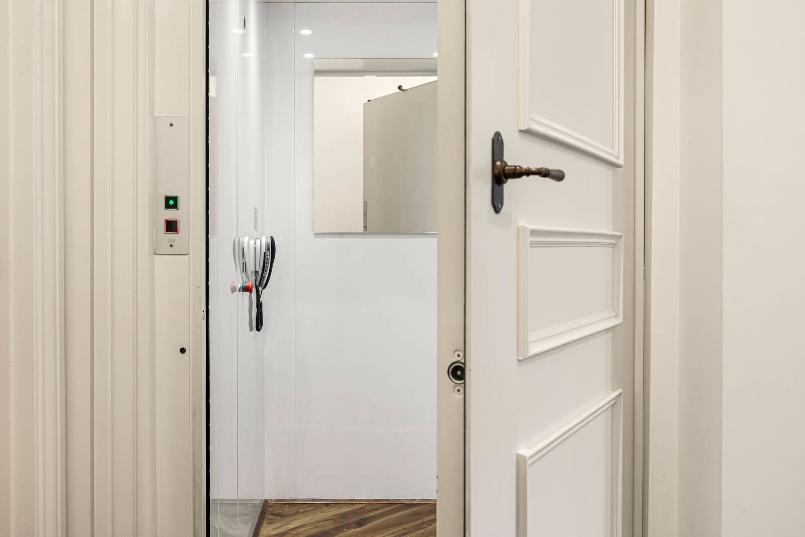 Real Estate and Property in 932A Toorak Road, Camberwell, VIC