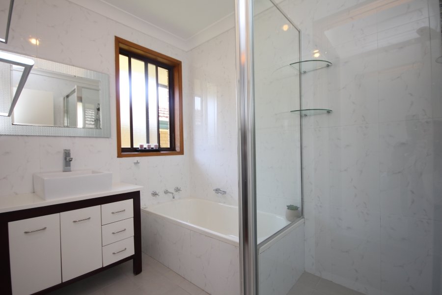 9/33-37 Gardinia Street BEVERLY HILLS 4