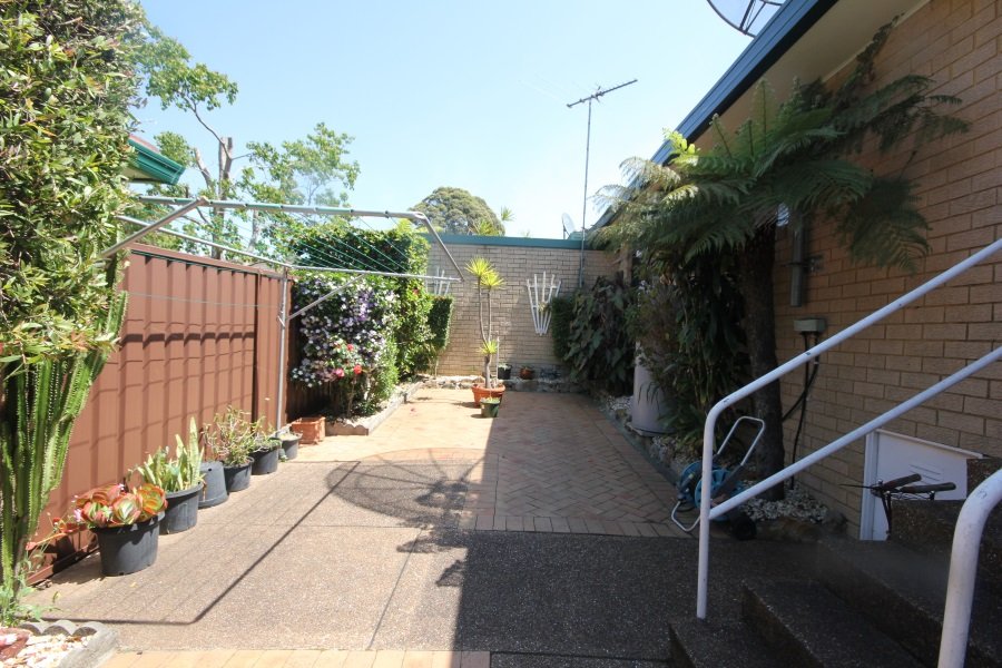 9/33-37 Gardinia Street BEVERLY HILLS 5