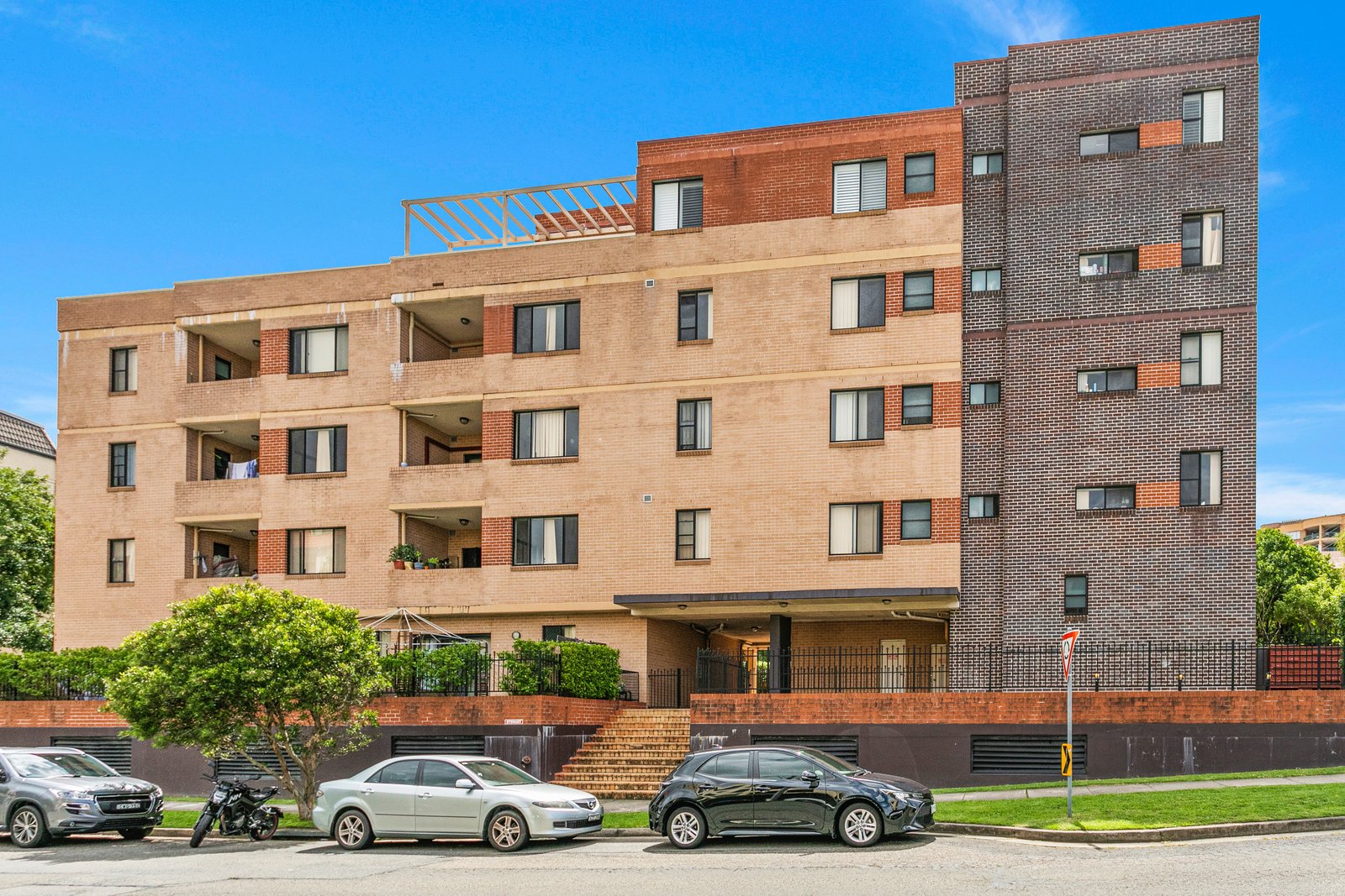 9/33-37 West Street HURSTVILLE 7