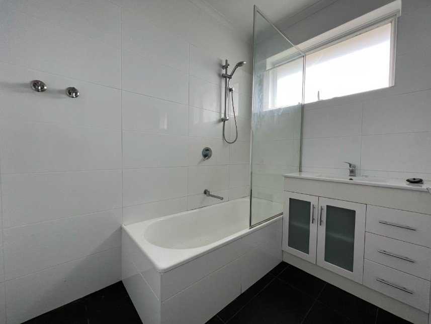 Gallery: 9/33 Coorigil Road
