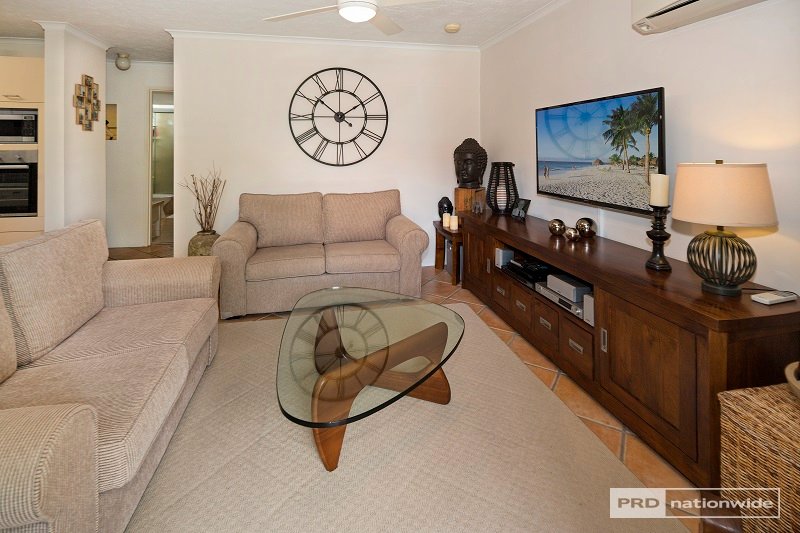 9/33 Whiting Street LABRADOR 3