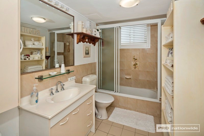 9/33 Whiting Street LABRADOR 8