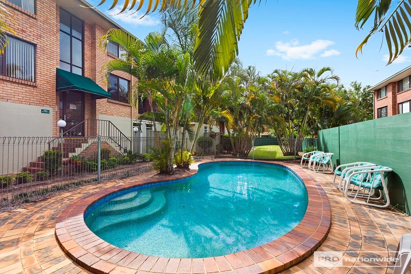 9/33 Whiting Street LABRADOR 11