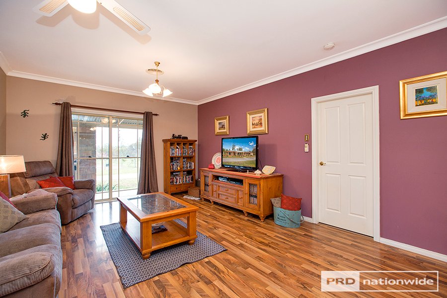 934 Daruka Road TAMWORTH 4