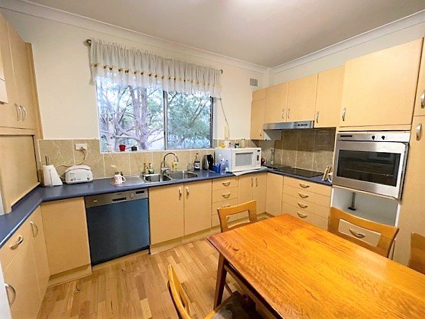 9/34 St Georges Parade HURSTVILLE 3