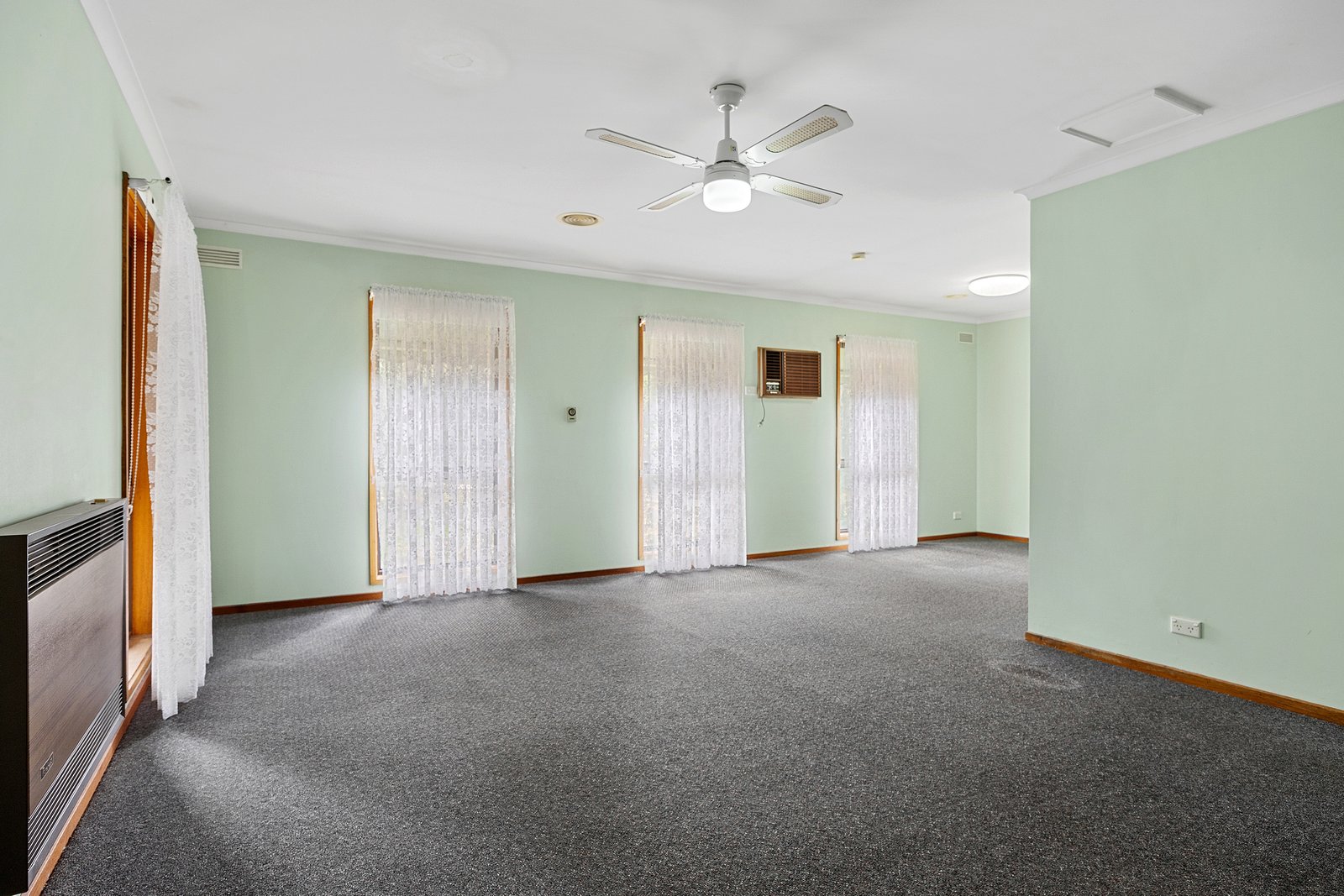 Gallery: 934 Wellington St