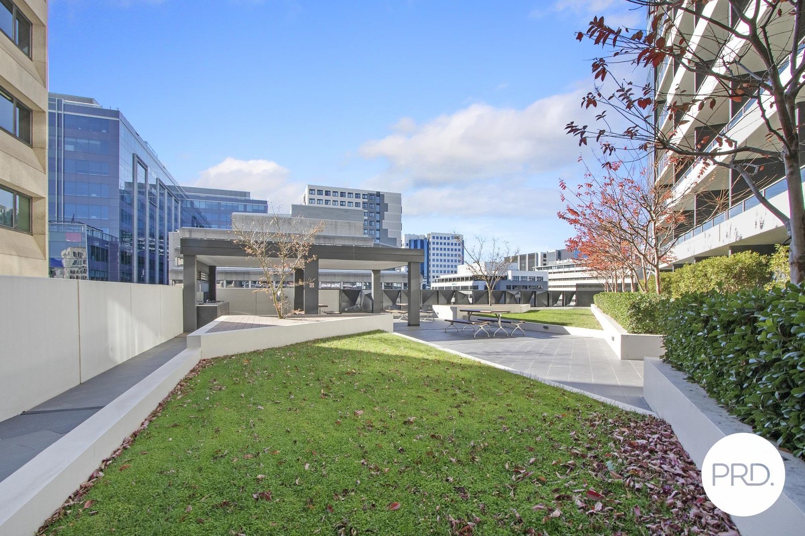 93/45 West Row CITY 15