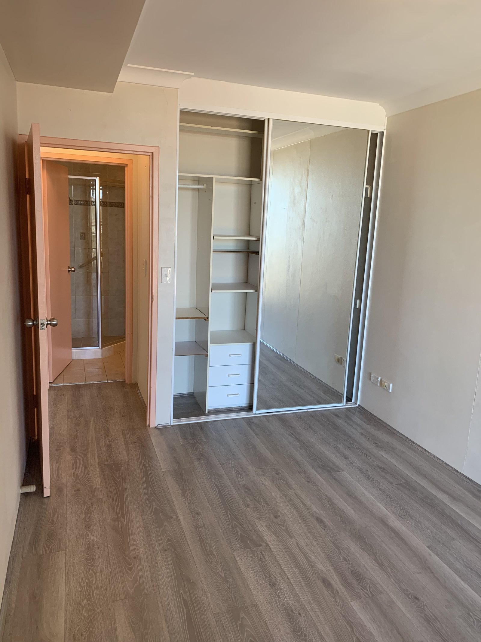 93/564 Railway Parade HURSTVILLE 5