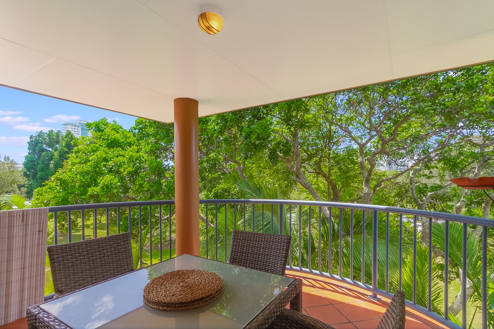 9/36-38 Dutton Street COOLANGATTA 2