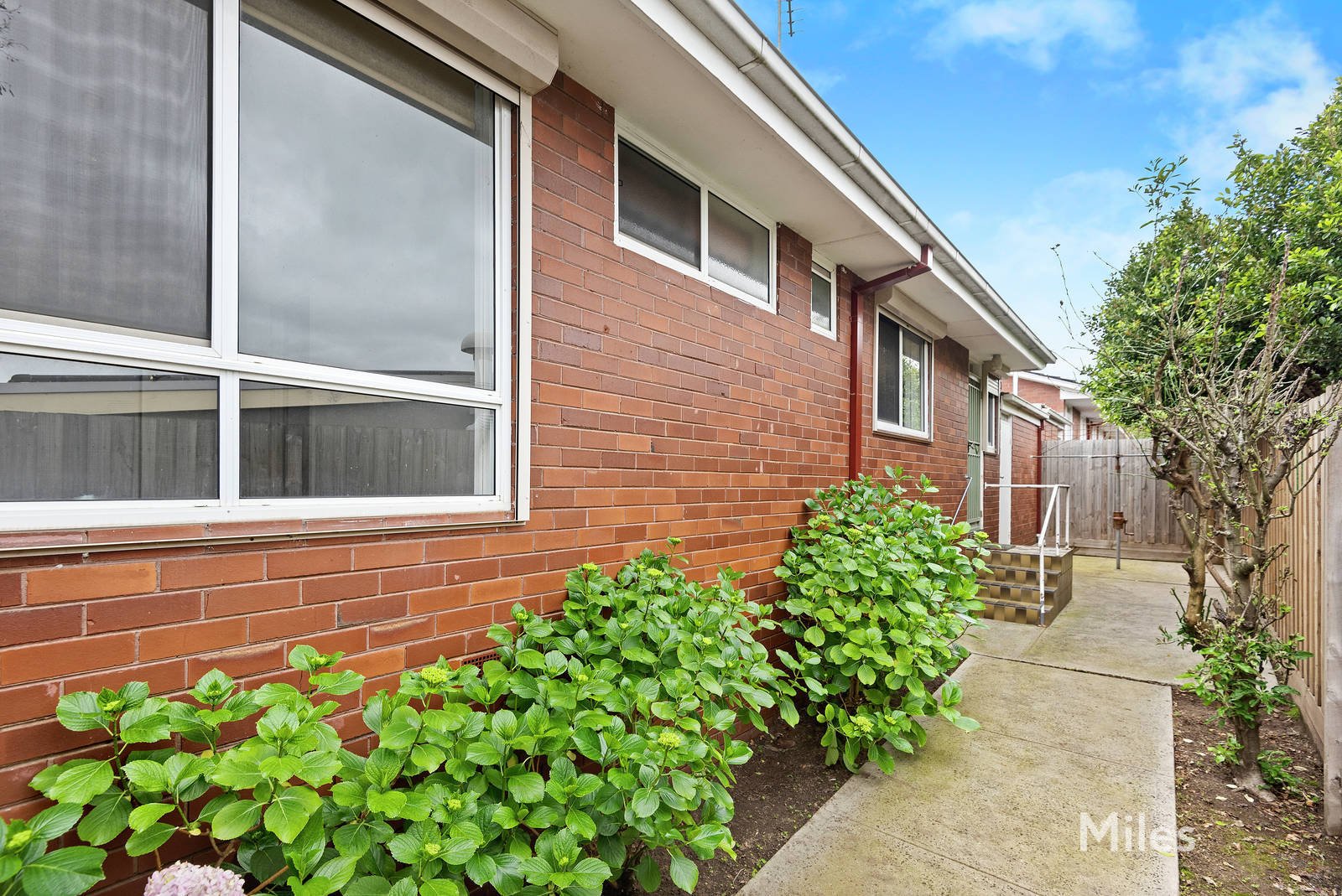 9/360 Upper Heidelberg Road, Ivanhoe 2 bed, 1 bath Unit for Sale