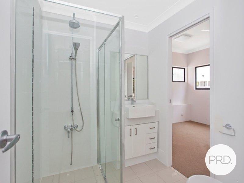 9/37 Central Street LABRADOR 5