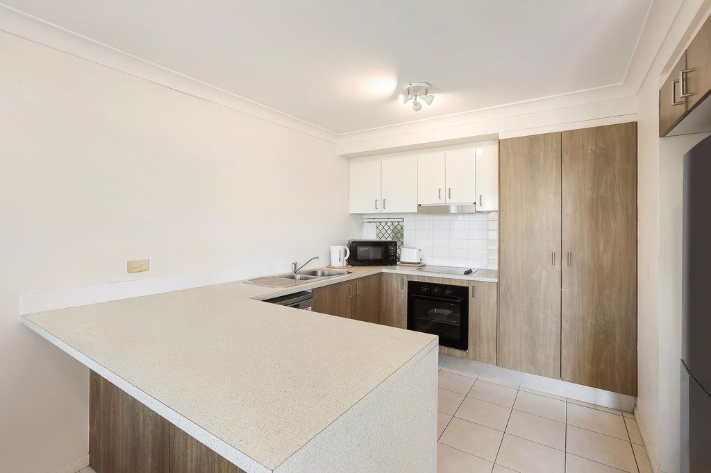 9/38 Johnston Street SOUTHPORT 3