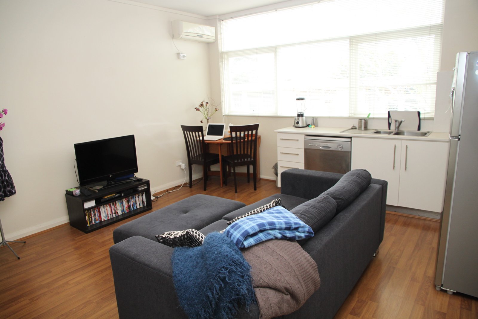 Gallery: 9/38 Waterloo Crescent