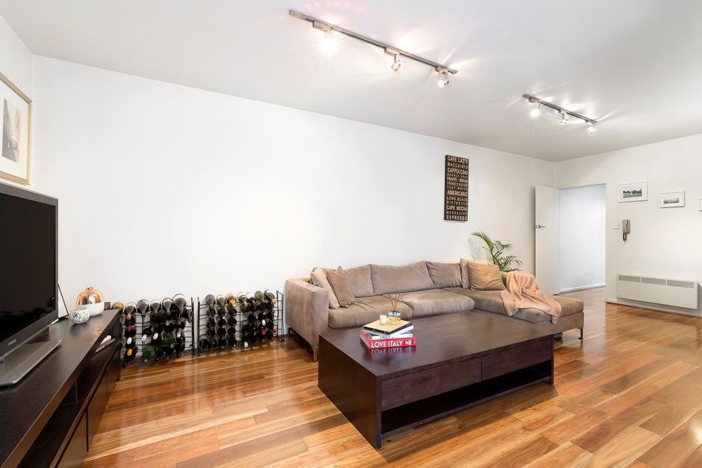 Gallery: 9/384 Toorak Road