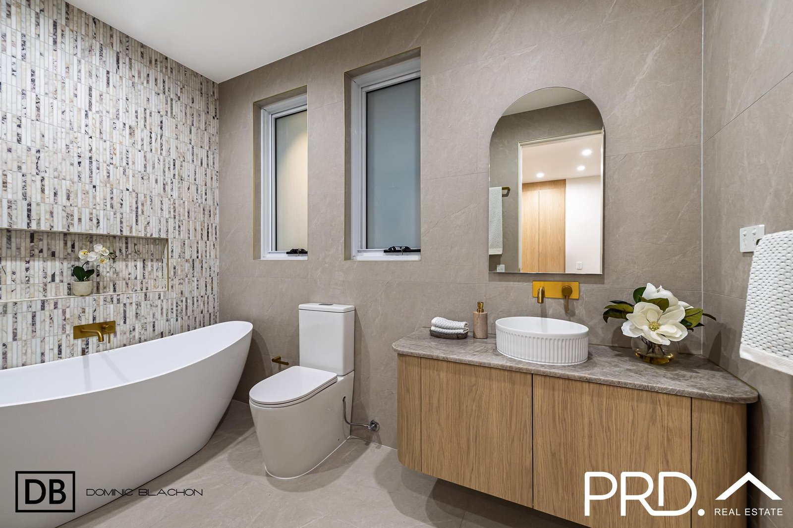 93a Kennedy Street PICNIC POINT 10