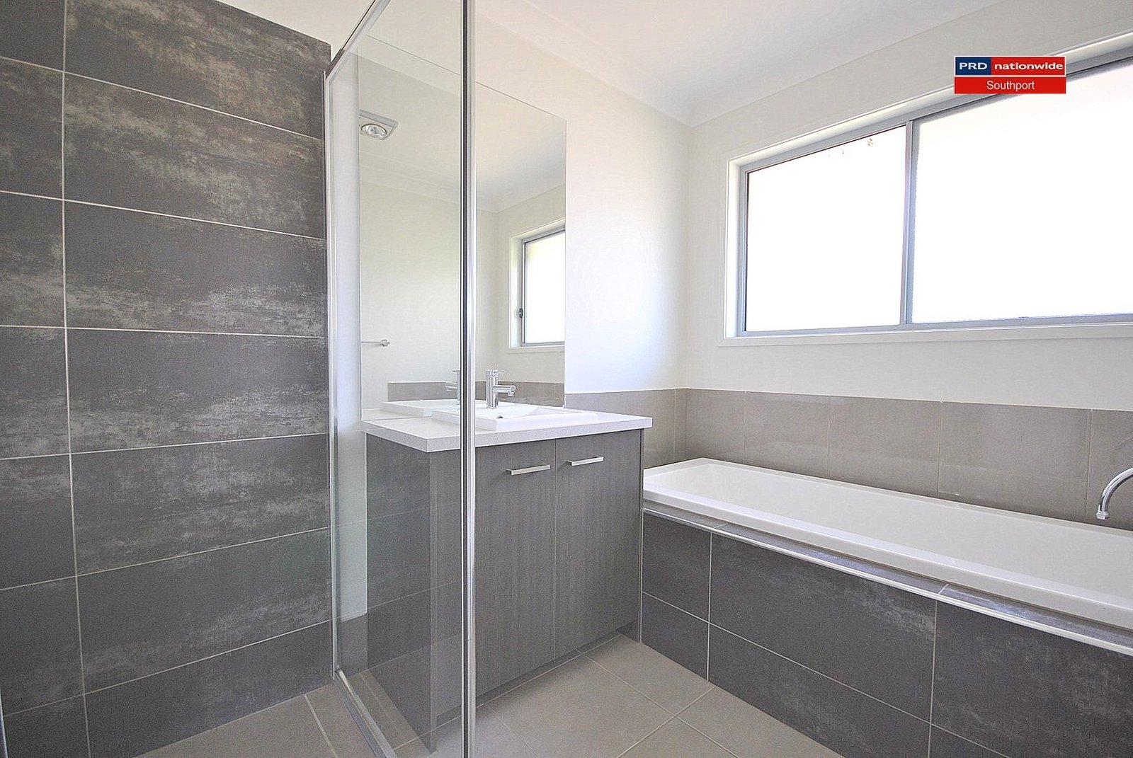 94 Aldgate Crescent PACIFIC PINES 6