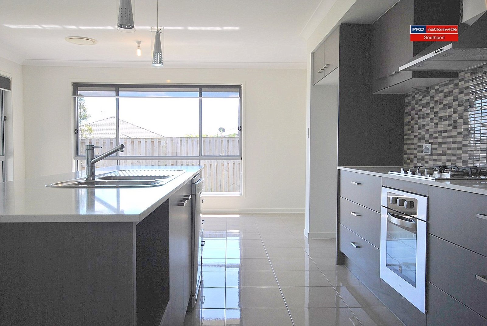 94 Aldgate Crescent PACIFIC PINES 11