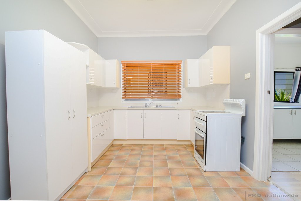 94 Beresford Avenue BERESFIELD 4