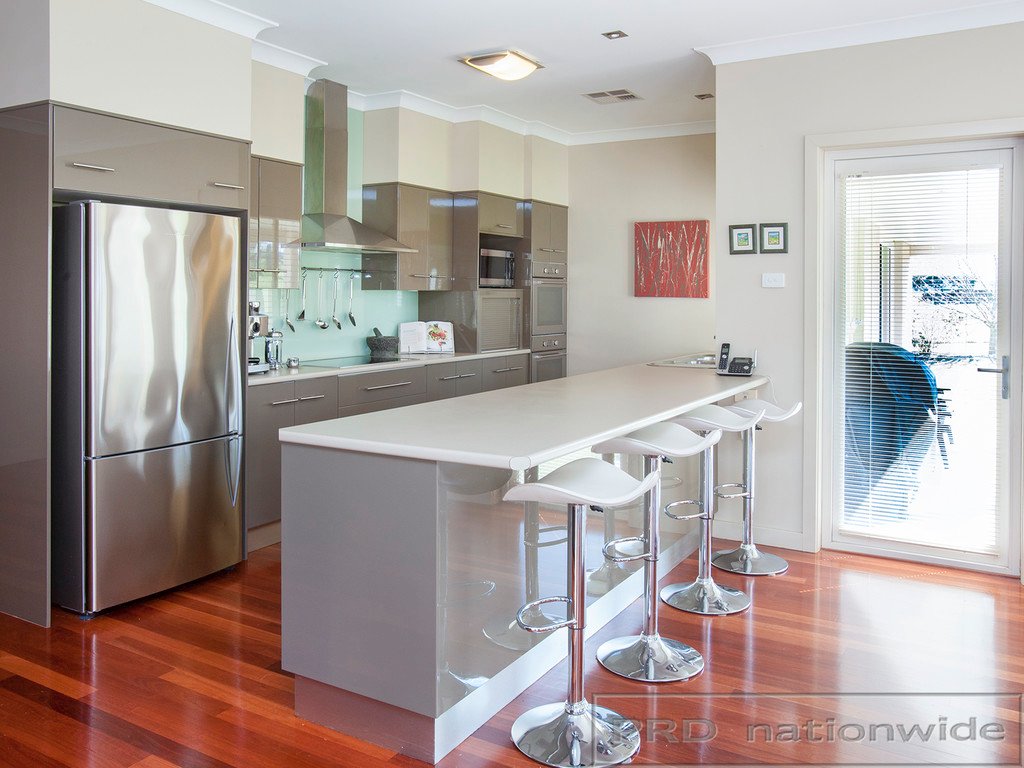 94 Clarence Street WALLALONG 6