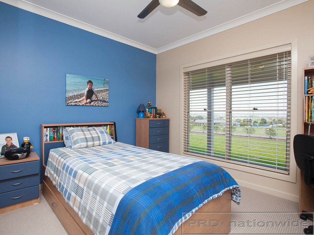 94 Clarence Street WALLALONG 13