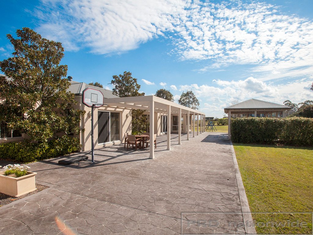 94 Clarence Street WALLALONG 18