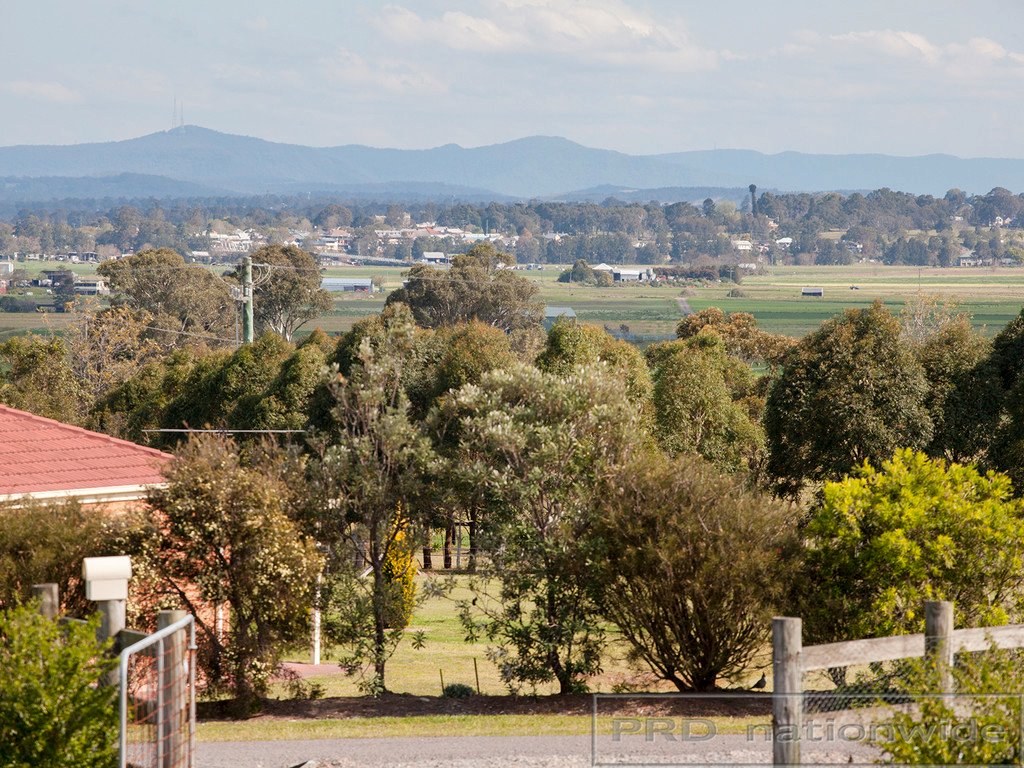 94 Clarence Street WALLALONG 23