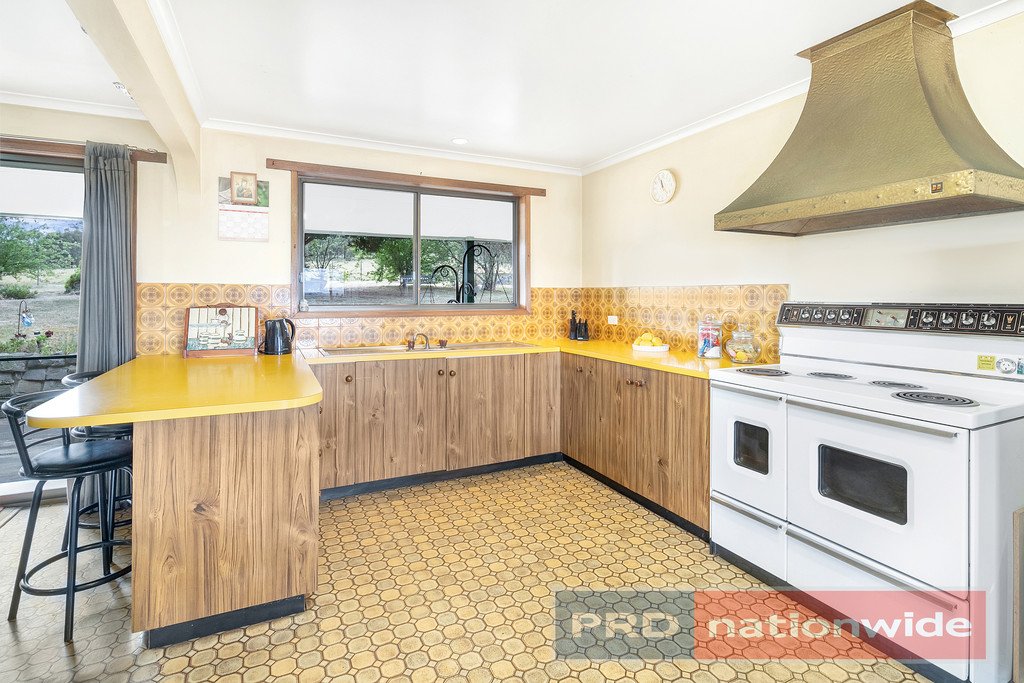 94 Clarendon-Lal Lal Road CLARENDON 5