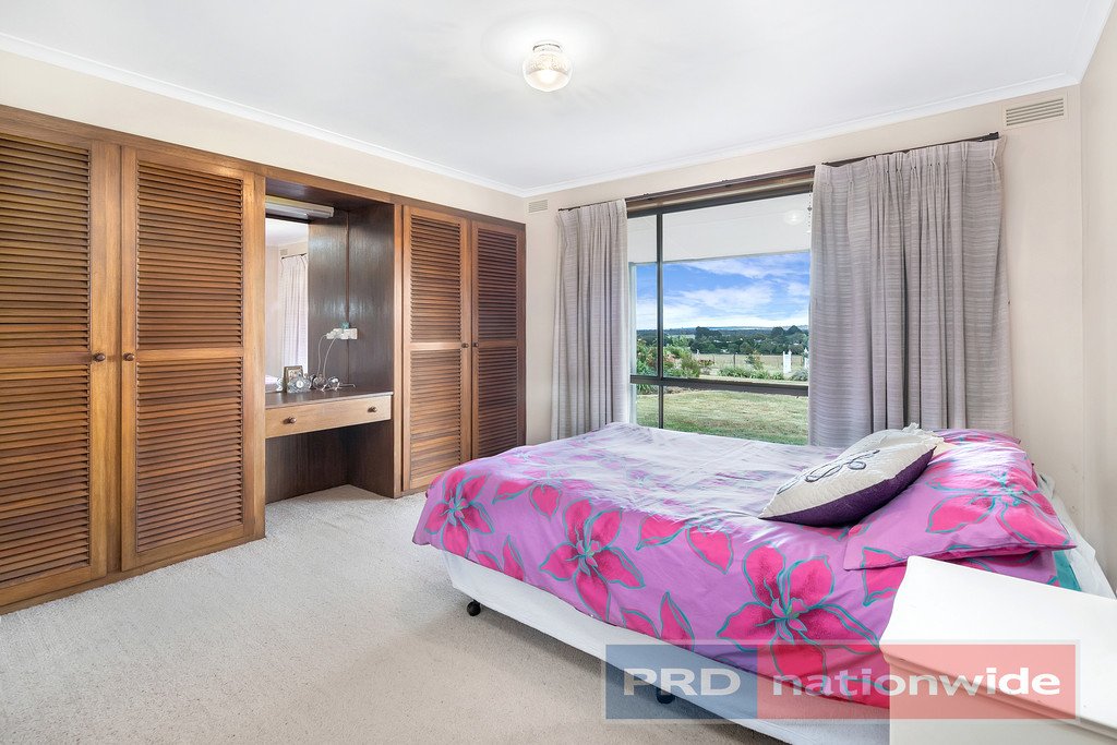 94 Clarendon-Lal Lal Road CLARENDON 8